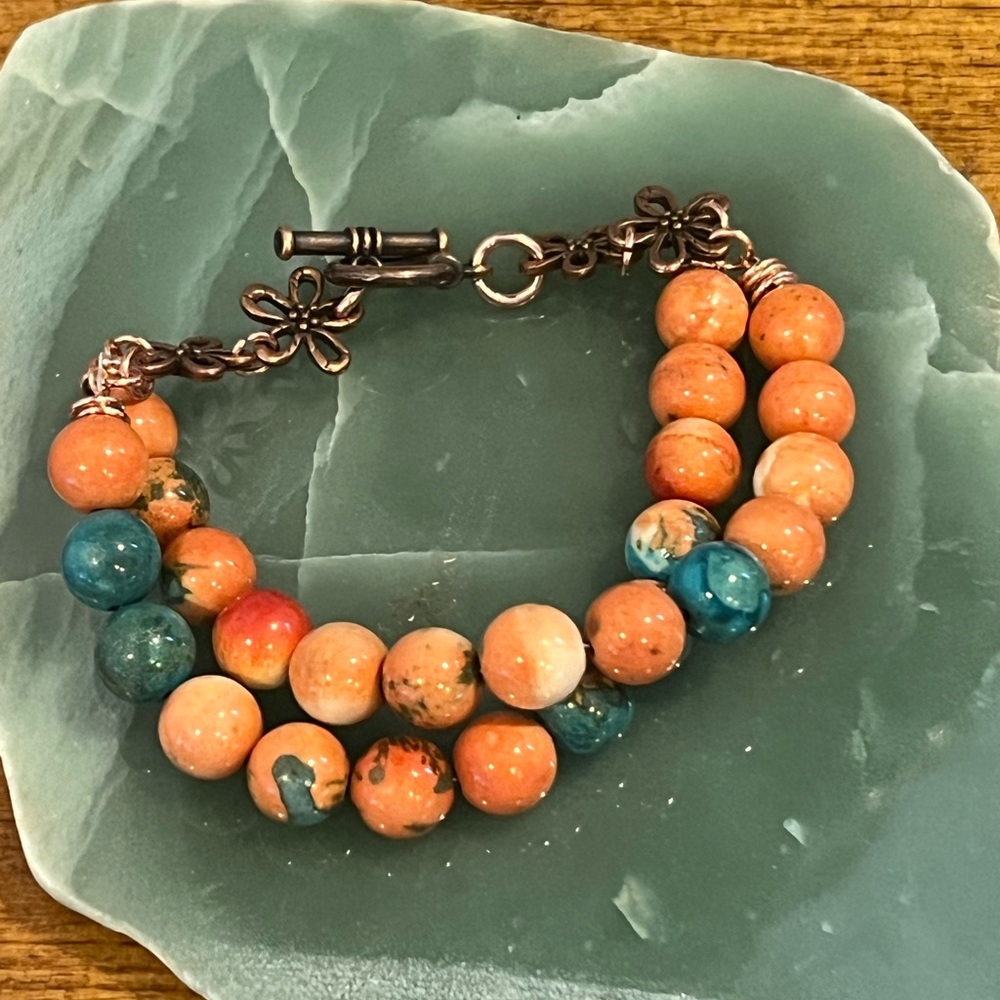 Jasper Stone & Floral Charm Beaded Bracelet - Picture 3 of 3